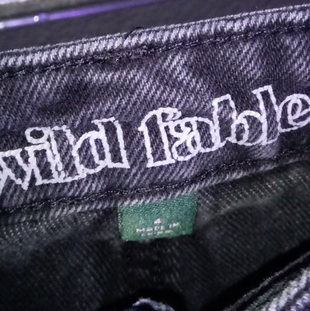 Shorts - Picture 5 of 5